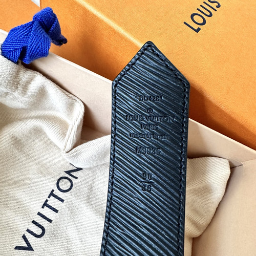 Louis Vuitton, Accessories, Louis Vuitton Lv Circle 4mm Reversible Belt