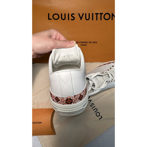 LOUIS VUITTON Women's Trainers Leather in White Size: EU 37