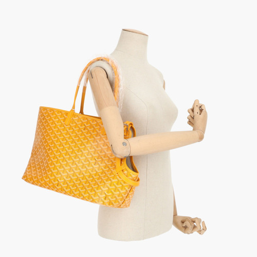 GOYARD Women's Tote bag in Yellow