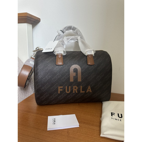 Furla shoulder best sale bag price