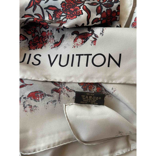 Louis Vuitton Scarf Made In China