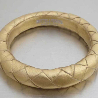 Bottega Veneta Bracelet/Wristband Leather in Gold