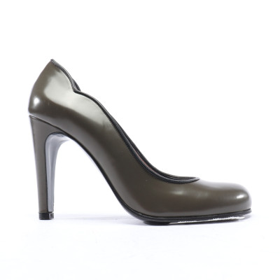 Marc By Marc Jacobs Pumps/Peeptoes Leather in Green