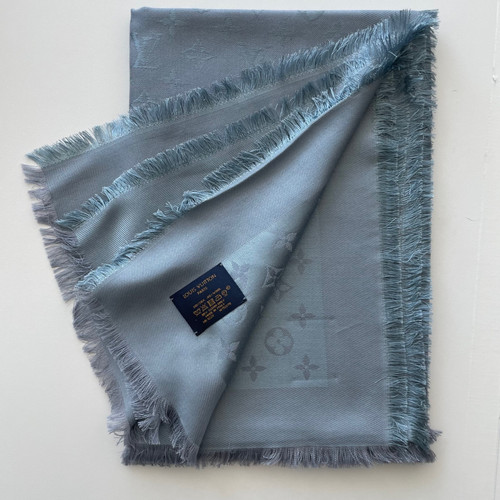 LOUIS VUITTON Women's Schal/Tuch aus Seide in Grau