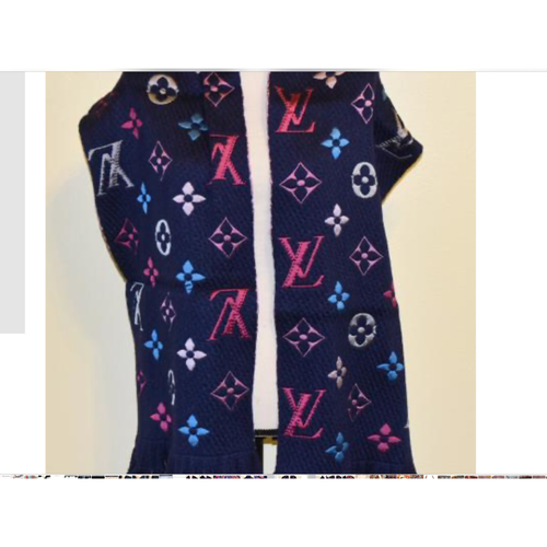 Louis Vuitton Schal für Damen  Sicher Kaufen & Verkaufen online -  Vestiaire Collective
