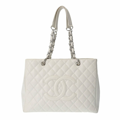 Chanel Shopping Tote Leather in Gold