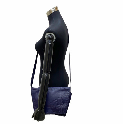 Loewe Anagram Bag aus Leder in Blau