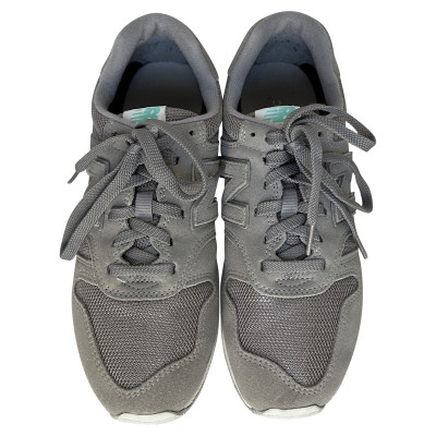 New Balance Trainers in Grey