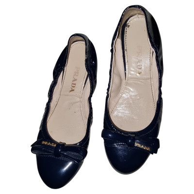 Prada Slippers/Ballerinas Patent leather in Blue