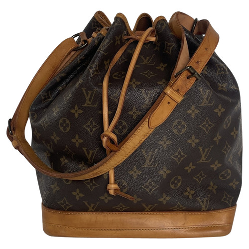 Louis Vuitton Sac 54 Heures Monogram Canvas – l'Étoile de Saint Honoré