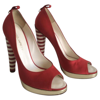 Dsquared2 Pumps/Peeptoes in Rot