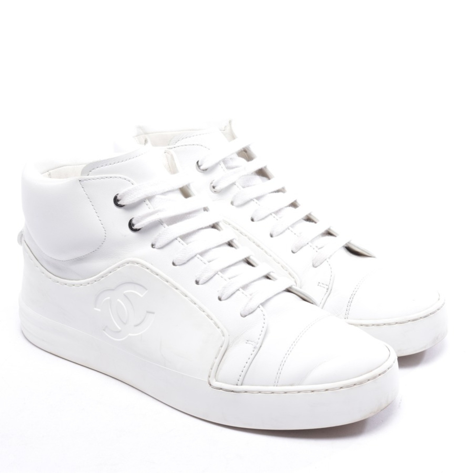 CHANEL Women's Sneakers in Weiß Size: EU 36 | Second Hand
