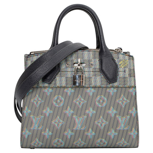 What fits in the Louis Vuitton Mini City Steamer. 