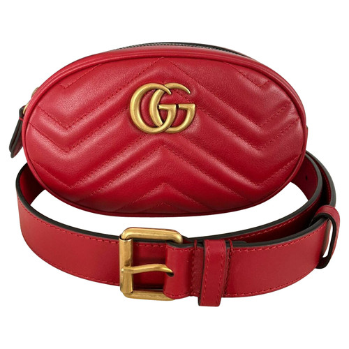 GUCCI Femme Marmont Camera Belt Bag en Cuir en Rouge