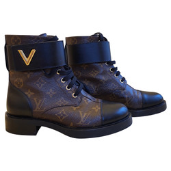 Louis Vuitton Shoes  Buy or Sell LV shoes for men - Vestiaire