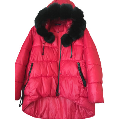Cambio Jacke/Mantel aus Pelz in Rot