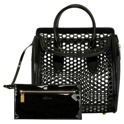Alexander McQueen Handtasche aus Lackleder in Schwarz