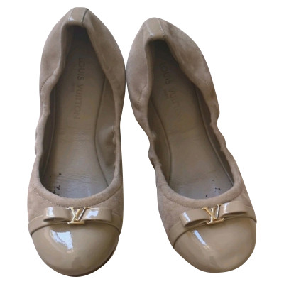 Louis Vuitton Slipper/Ballerinas aus Lackleder