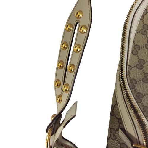 GUCCI Women's Shoulder bag with studs | Second Hand