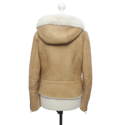 PRADA Women's Jacke/Mantel aus Pelz in Beige Size: IT 42