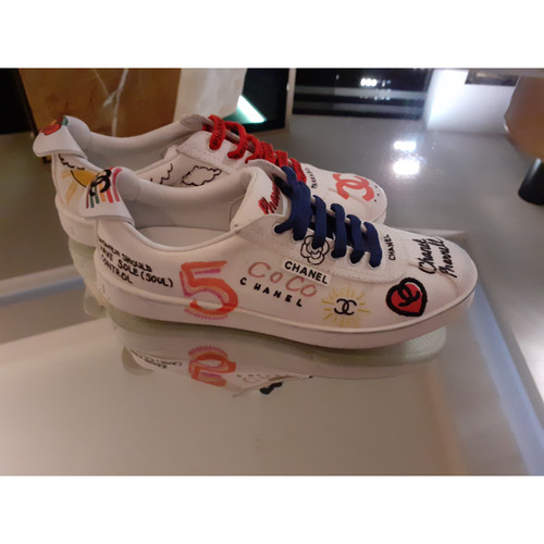 CHANEL X PHARRELL WILLIAMS Femme Sneakers aus Canvas