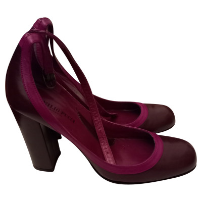 Emilio Pucci Pumps/Peeptoes Leather in Violet