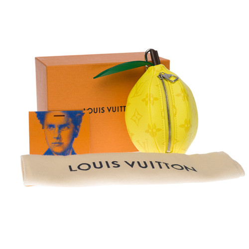 LOUIS VUITTON Damen Lemon Pouch aus Canvas in Gelb