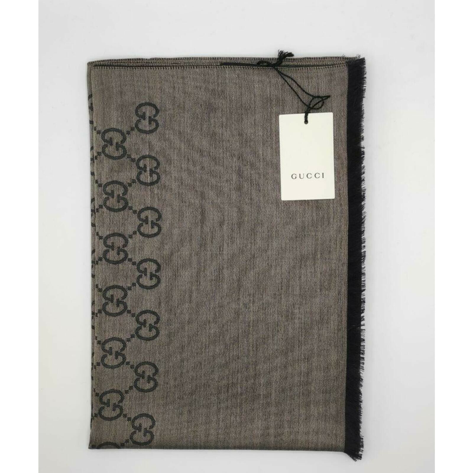 GUCCI Women's Schal/Tuch aus Seide in Braun | Second Hand