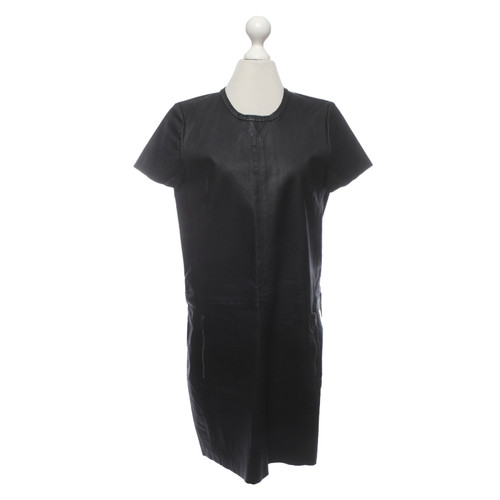 Calvin Klein Kleid aus Leder in Schwarz