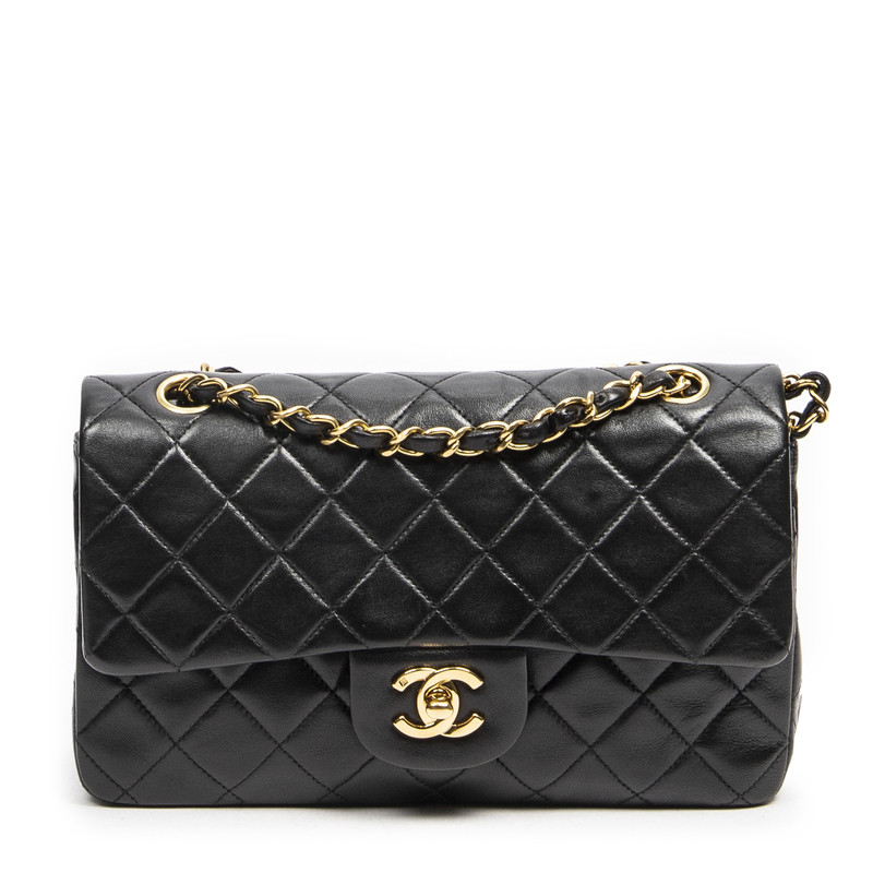 chanel iconic classic flap bag