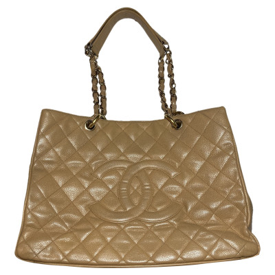Chanel Grand  Shopping Tote in Pelle in Color carne
