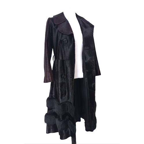 Dolce & Gabbana Jacke/Mantel aus Pelz in Schwarz