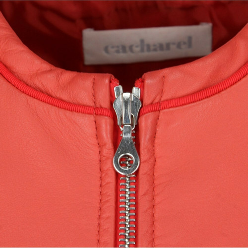 Cacharel Jacke/Mantel aus Leder in Rot