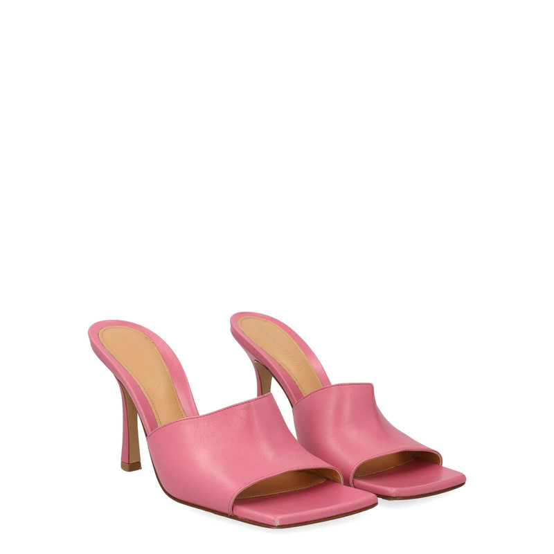 Damen Schuhe Absätze Schuhe mit flachen und mittelhohen Absätzen Bottega Veneta Leder Sandalen Stretch mit Lederbesatz in Pink 