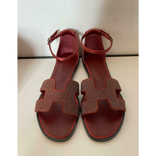 Hermès Sandalen aus Seide in Rot
