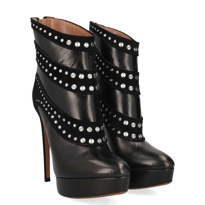 Alaïa Ankle boots Leather in Black
