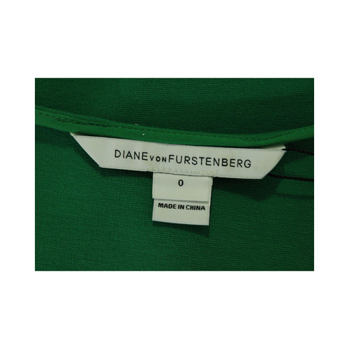Diane Von Furstenberg Kleid aus Viskose in Grün