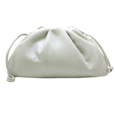 Bottega Veneta Pouch Leather in Cream