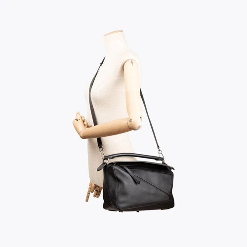 LOEWE Damen Puzzle Bag aus Leder in Schwarz | Second Hand