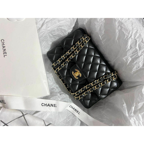 CHANEL Femme Classic Flap Bag Small en Cuir en Noir