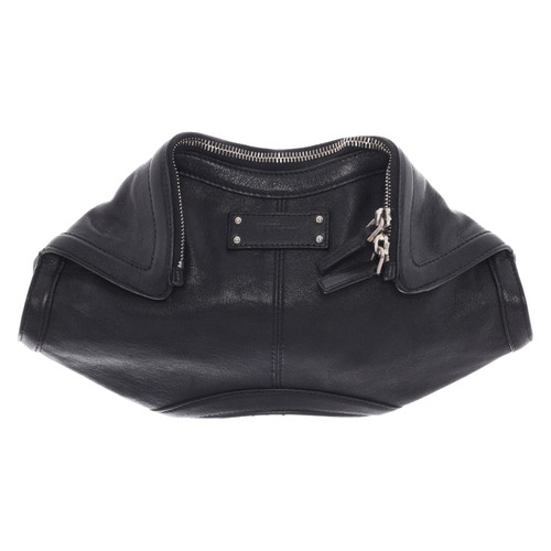 Alexander McQueen Manta Clutch Leather in Black