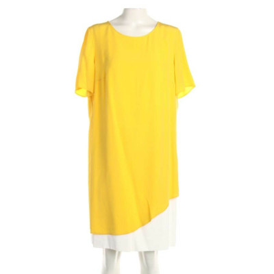 Akris Kleid aus Seide in Gelb