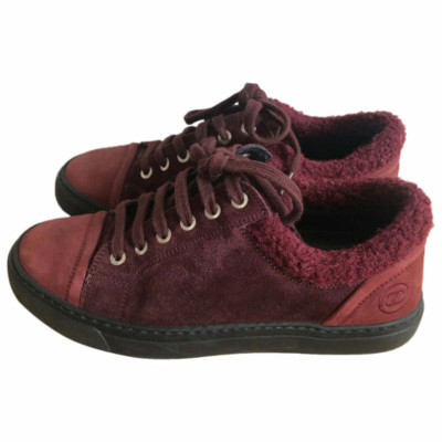 Chanel Trainers Suede in Bordeaux