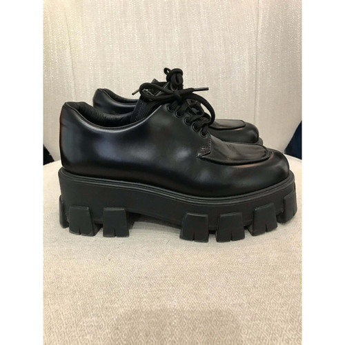 PRADA Women's Lace-up shoes Leather in Black Size: EU 37