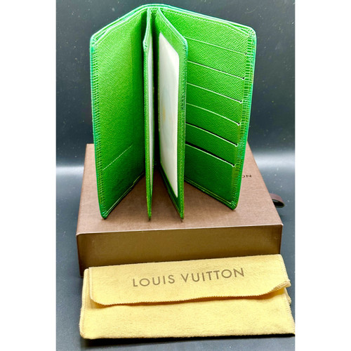 LOUIS VUITTON Damen Täschchen/Portemonnaie aus Leder in Grün