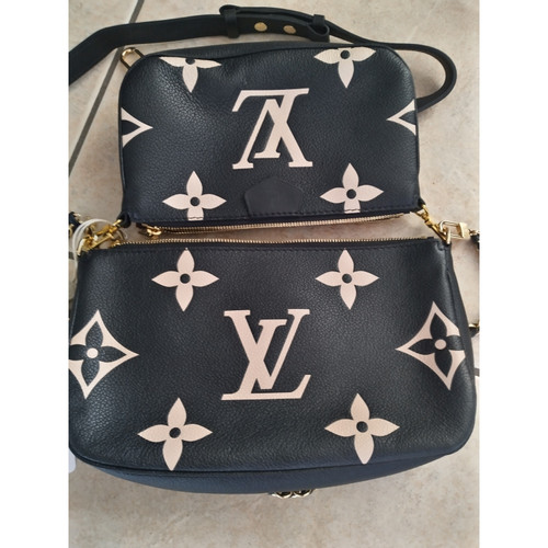 Pochette Louis Vuitton pour femme  Achat / Vente de pochettes LV
