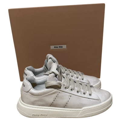 Miu Miu Sneaker in Pelle in Bianco