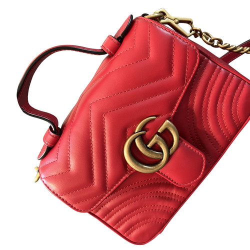 GUCCI Femme GG Marmont Top Handle Bag en Daim en Rouge
