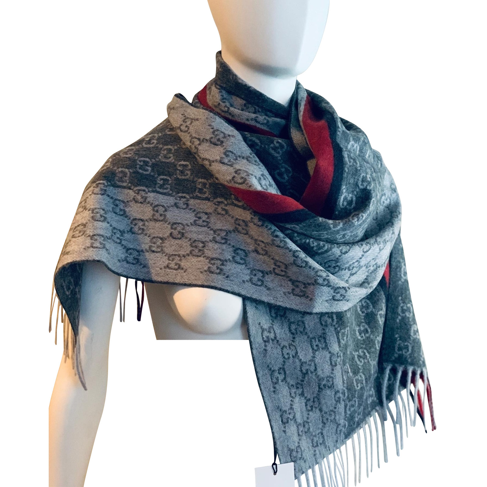 GUCCI Women's Schal/Tuch aus Kaschmir in Grau | Second Hand