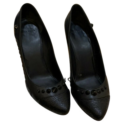 Givenchy Pumps/Peeptoes Leather in Black